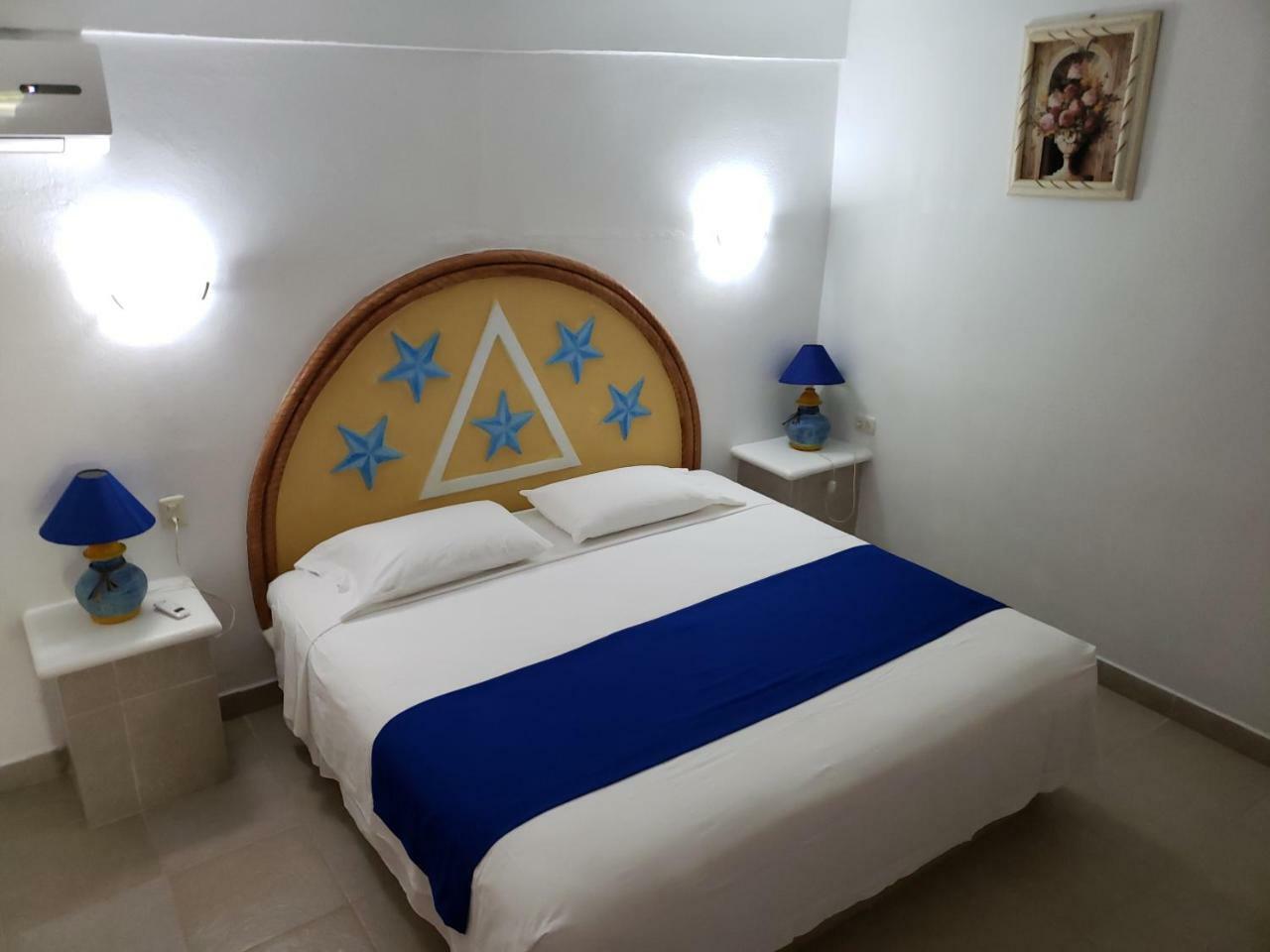 Hotel Y Club Campestre Altos Paraiso ปูแอร์โตเอสกอนดิโด ภายนอก รูปภาพ