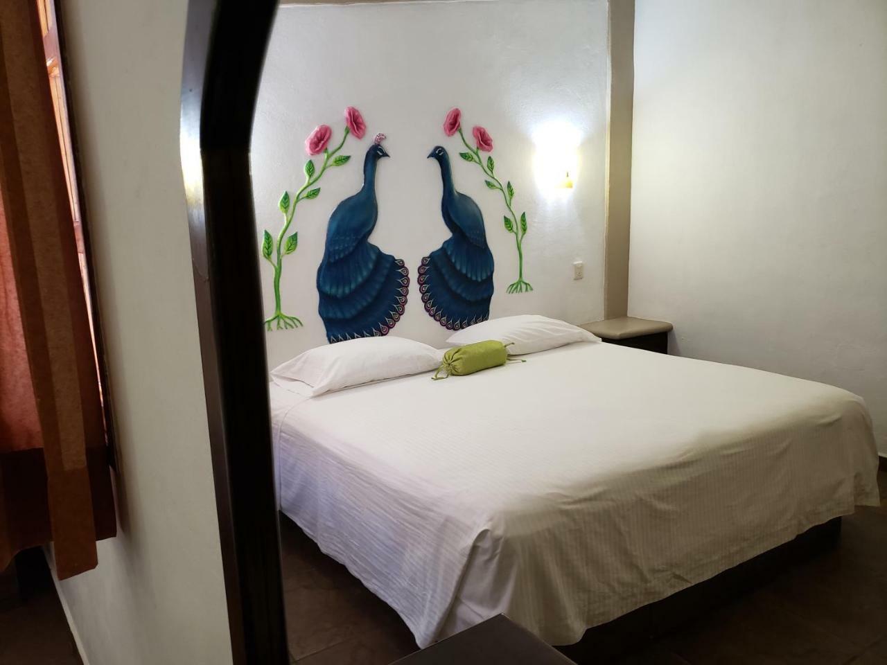 Hotel Y Club Campestre Altos Paraiso ปูแอร์โตเอสกอนดิโด ภายนอก รูปภาพ