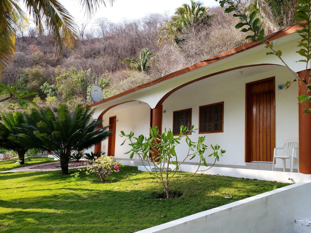 Hotel Y Club Campestre Altos Paraiso ปูแอร์โตเอสกอนดิโด ภายนอก รูปภาพ