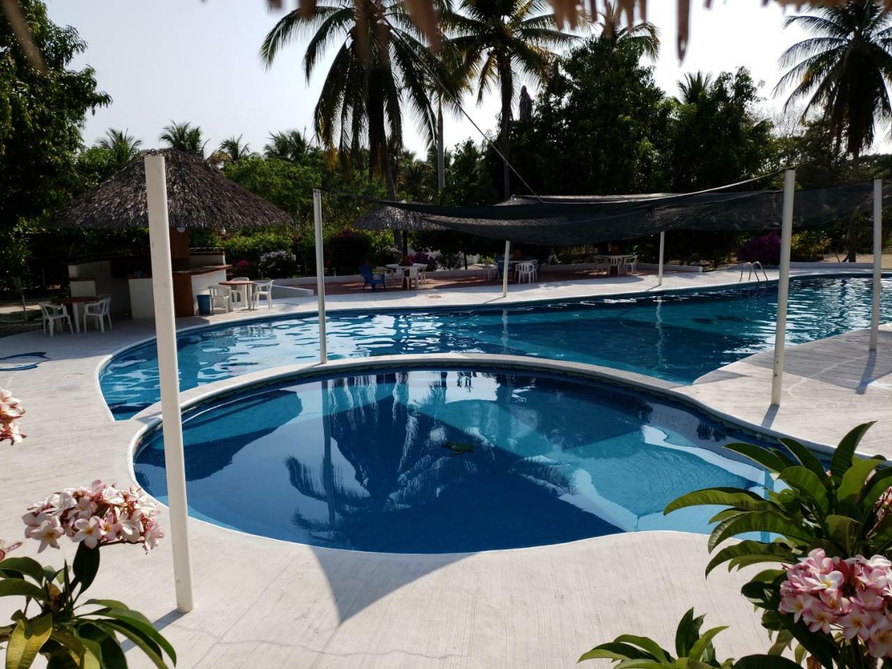 Hotel Y Club Campestre Altos Paraiso ปูแอร์โตเอสกอนดิโด ภายนอก รูปภาพ