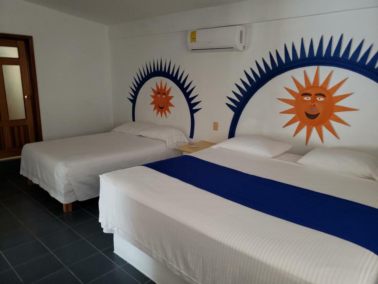 Hotel Y Club Campestre Altos Paraiso ปูแอร์โตเอสกอนดิโด ภายนอก รูปภาพ